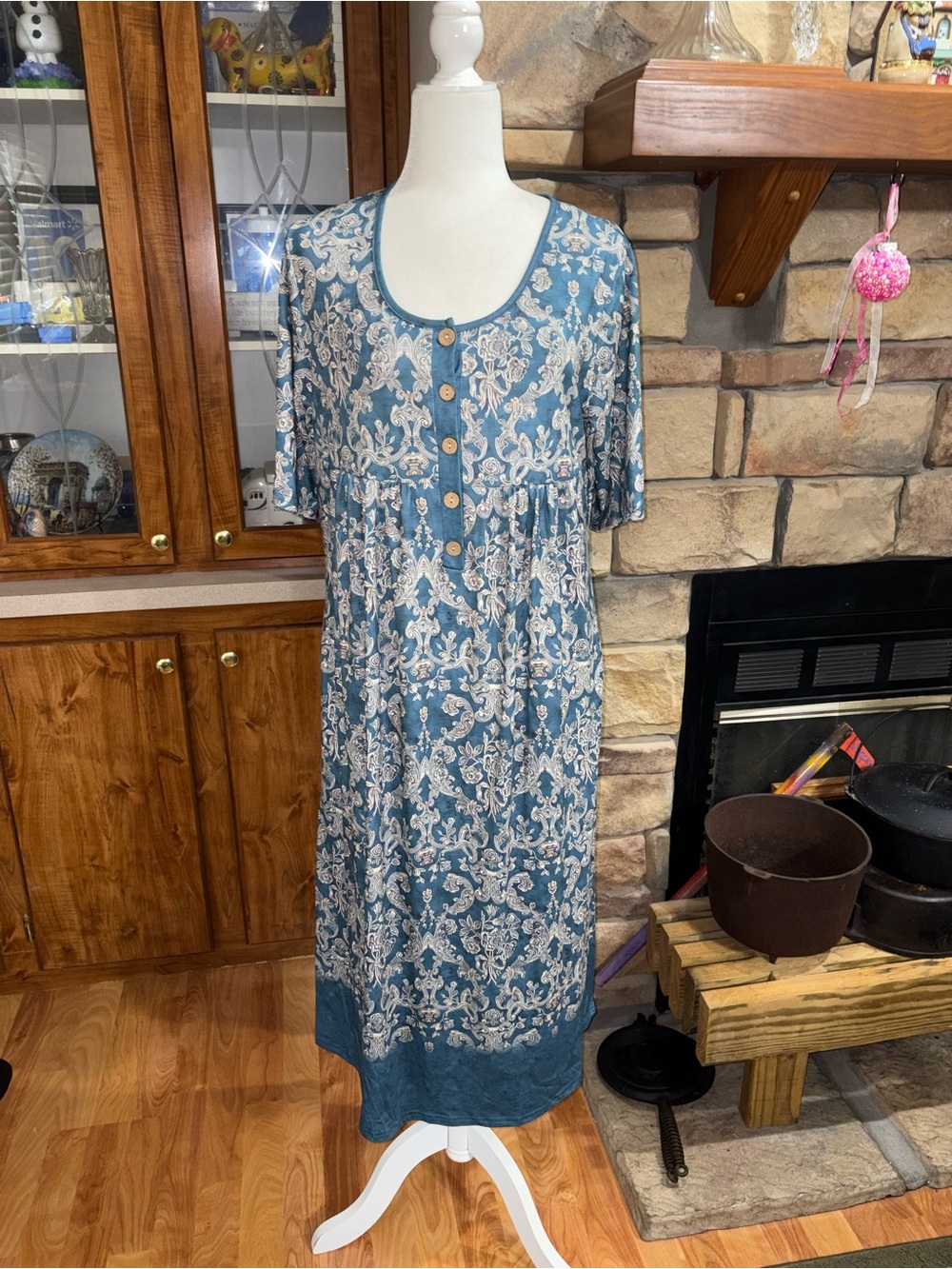 Size Large like new teal blue s/sleeve comfy dress from Amazon w/pockets